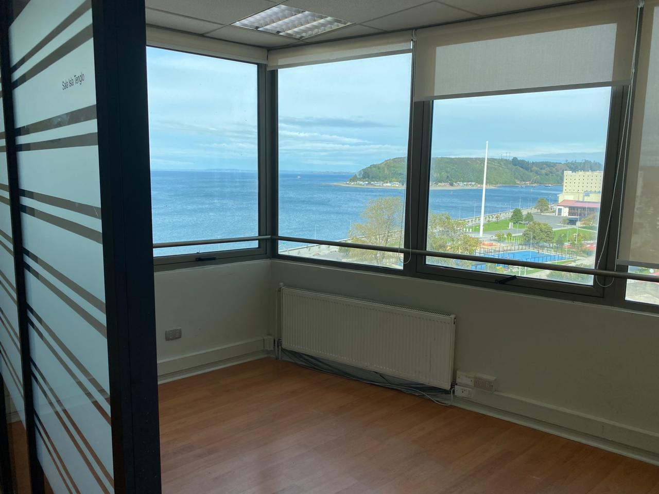 ARRIENDO OFICINA 57 M2 3 PRIVADOS 2 BAÑOS EDIFICIO DOÑA ENCARNACION
